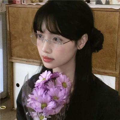 费家有女
